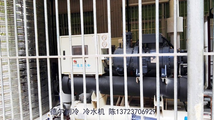 德?tīng)栔评淅渌畽C(jī)用于食品加工廠